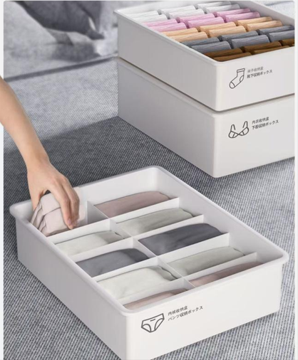 Underwear Panties Socks Box Close-fitting Clothing Storage Box Drawer Three-piece Cover with Compartment Household