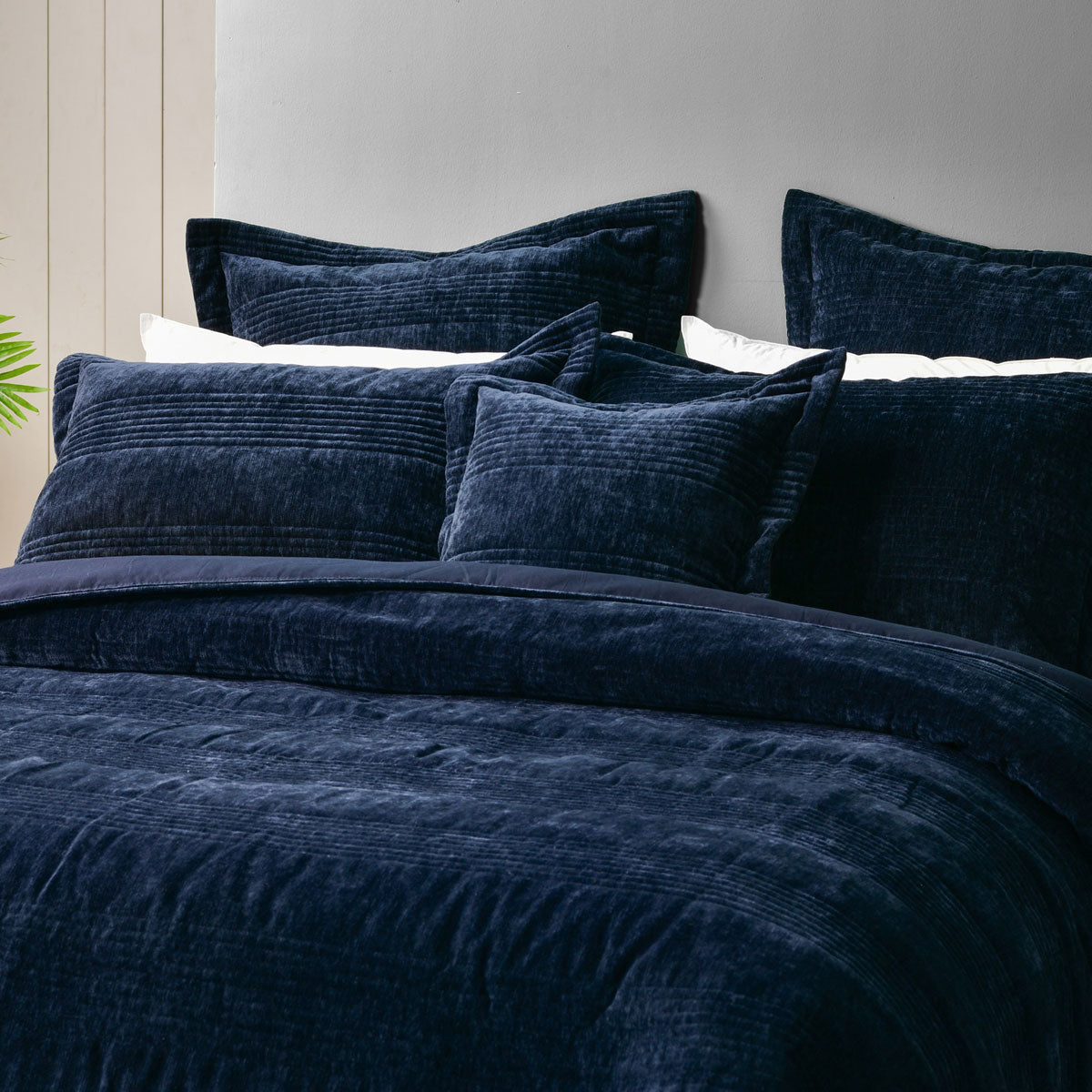 Bianca Cyrano Indigo Soft Velvet Polyester Quilted Coverlet Set Single/Double
