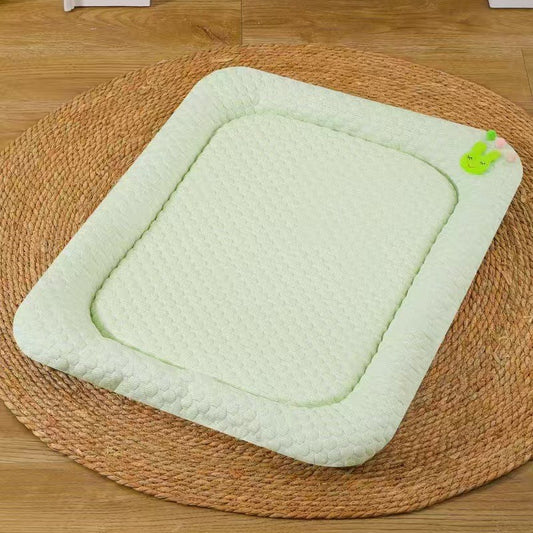 Green Breathable Cooling Pet Mat - Ice Bean Summer Bed for Small Dogs (M : 42x58cm)