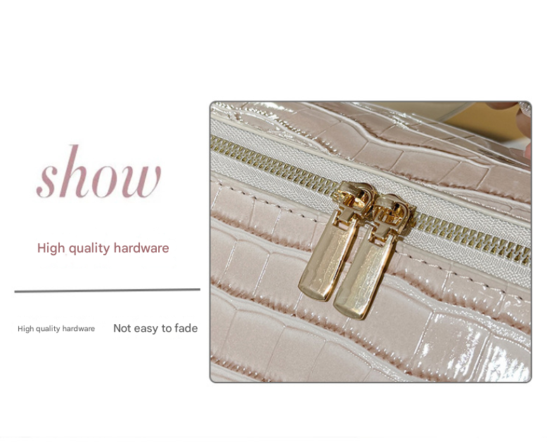 White Chic Croc-Embossed Travel Makeup Case Large Capacity Cosmetic Organizer Bag