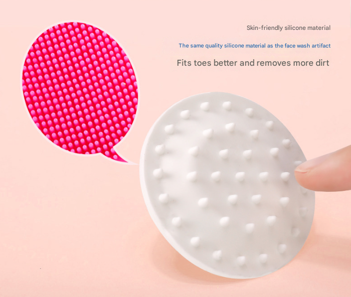 Deep red Portable Dog Paw Cleaner Cup - Semi-Automatic 360-degree Rotating Foot Washer with Soft Silicone Bristles